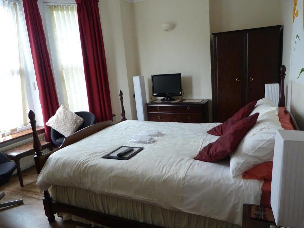 Oaklands House - Adults Only Hotel Brading Ngoại thất bức ảnh
